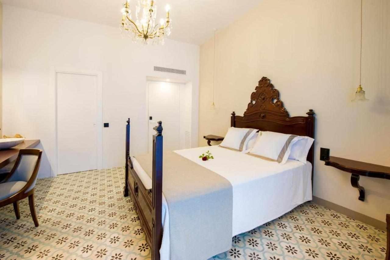 Bolet Casa Modernista Panzió Castellvi de la Marca Kültér fotó